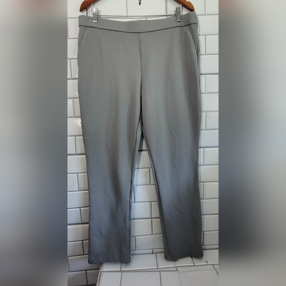 Lee Ladies Flat Front Stretch Dress Pants Size Zip Pockets Color Light Gray Rayo